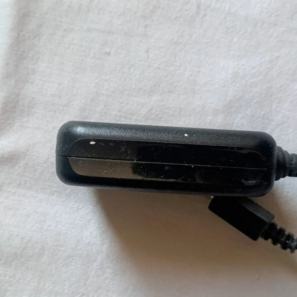 Motorola Cell Phone Charger Cord SPN5185B AC Power Supply Model DCH3-05US-0300